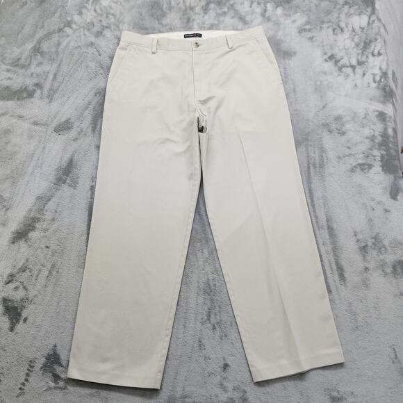 Dockers Pants Mens Size 36 x 30 Beige Khaki Classic Fit Pleated Stretch Office - Picture 1 of 11